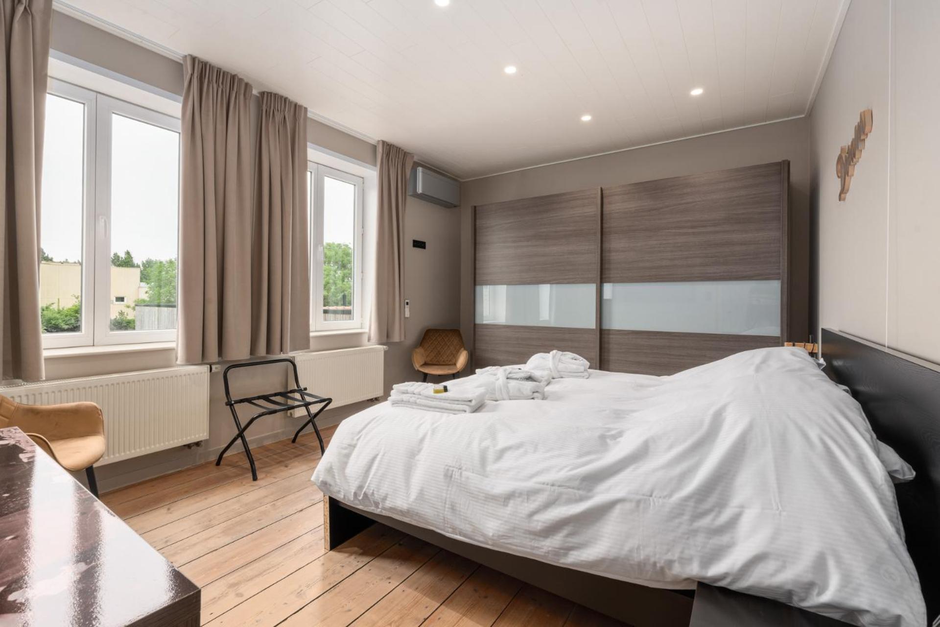 Maison Arthur Vakantiewoning Met Verwarmd Zwembad Lo-Reninge Exterior foto